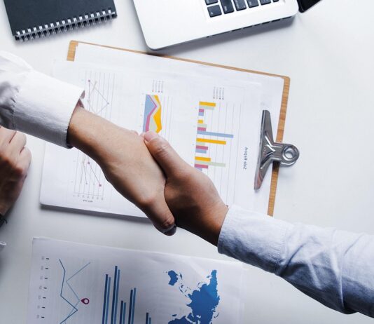 산업부, 국내 기업의 대만 반도체 부품 제조사 인수 지원